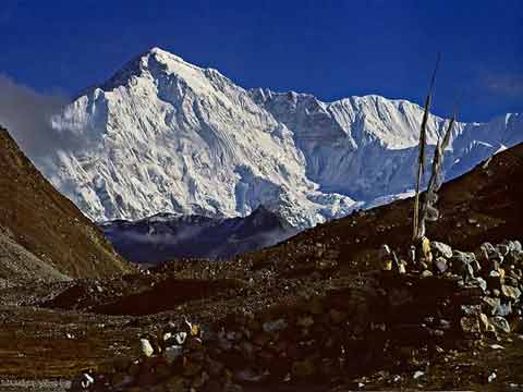 
Cho Oyu From Gokyo - Himalayan Trails (Sentiers de l'Himalaya) book
